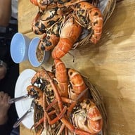 เมนูของร้าน ผ่องพรรณกุ้งเผา ตลาดกลางอยุธยา