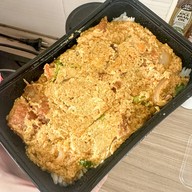 อร่อยเฉย...กะเพราถาด ลาดพร้าว-วังหิน