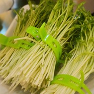 สุกี้ ล่าเม่ย หม่าล่า 辣妹麻辣旋转小火锅 มีโชคพลาซ่า