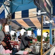 กินกัน ข้าวหมูย่าง( เส้นแซ่บ) ถนนนางลิ้นจี่