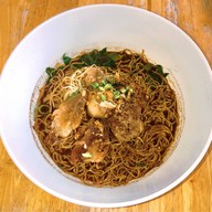 ก๋วยเตี๋ยวต้มยำหมูบะช่อเฮียตง -