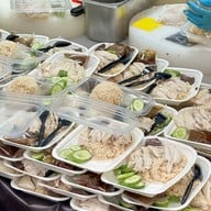 ข้าวมันไก่สองสี เจ็กเม้ง King power รางน้ำ (Food court floor3)