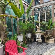 บริษัท บี สตอรี่ การ์เด้น จำกัด B-STORY GARDEN