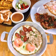 ก๋วยเตี๋ยวต้มยำหมูบะช่อเฮียตง -