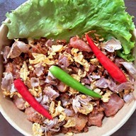 ร้านข้าวไข่ข้น&ข้าวหมูส้มทอด แก่งคอย