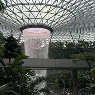 The Rain Vortex @jewel น้ำตกในห้าง