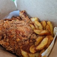เมนูของร้าน Henryfry Fried Chicken ไก่ทอด เจริญกรุง