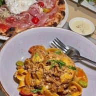 Peppina (Real Italian Pizza)  พร้อมพงษ์