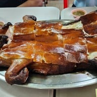 เมนูของร้าน หมูหันสองพี่น้อง หมูหันสองพี่น้อง พระราม3