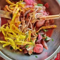 ป้าเมืองก๋วยเตี๋ยวกะละมังป้าเมือง