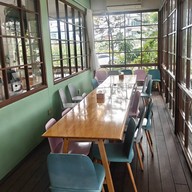 NATEE Cafe & Restaurant