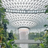 The Rain Vortex @jewel น้ำตกในห้าง