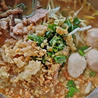 ป้าเมืองก๋วยเตี๋ยวกะละมังป้าเมือง