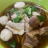 ก๋วยเตี๋ยววัดฉิม ก๋วยเตี๋ยวลูกชิ้นปลา ลูกชิ้นหมู บางแวก69