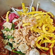 ป้าเมืองก๋วยเตี๋ยวกะละมังป้าเมือง