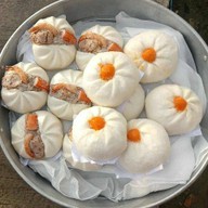 ซาลาเปาขนมจีบนายอึ่ง