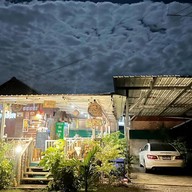 ร้านลาบเน้อว์