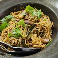 เมนูของร้าน หมูหันสองพี่น้อง หมูหันสองพี่น้อง พระราม3