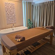 De One ชลบุรี