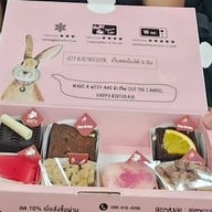 เมนูของร้าน มอลลี่เค้กนุ่ม สาทร