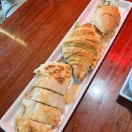 Madam Pahtehh 2515 หมากแข้ง