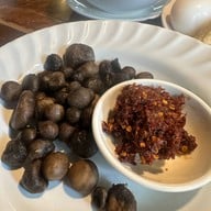 เมนูของร้าน ต๋อง เต็ม โต๊ะ นิมมานเหมินท์ ซอย 13