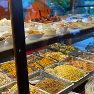 ข้าวแกงพี่น้อย