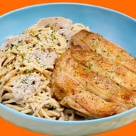 สปาเกตตีครีมทรัฟเฟิล สเต๊กไก่