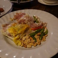 เมนูของร้าน ต๋อง เต็ม โต๊ะ นิมมานเหมินท์ ซอย 13