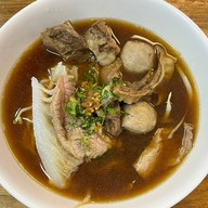 เมนูของร้าน สยามโอชา ก๋วยเตี๋ยวเนื้อตุ๋น-หมูตุ๋น บางแค