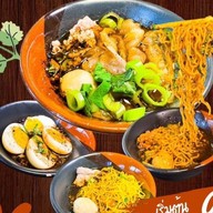 ก๋วยเตี๋ยวเรือ 9 บาท เชียงใหม่