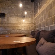 GRAPH One nimman นิิมมานเหมินทร์