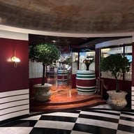 หน้าร้าน Gaston