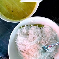 ขนมจีนแม่ยาย เส้นสดน้ำแกงปูม้า