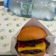 เมนูของร้าน Shake Shack เอ็มสเฟียร์