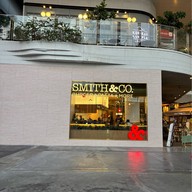Smith & Co. Megabangna