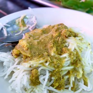 ขนมจีนแม่ยาย เส้นสดน้ำแกงปูม้า