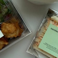 จานแรก-ข้าวมันแกงไก่สงขลา (Halal)
