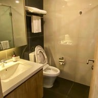 Somerset Harbourview Sriracha