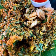 ขนมจีนแม่ยาย เส้นสดน้ำแกงปูม้า