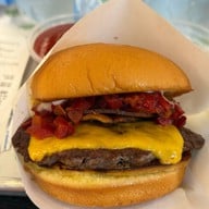 เมนูของร้าน Shake Shack เอ็มสเฟียร์