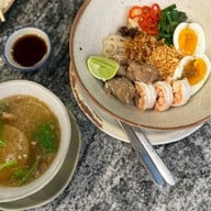 เมนูของร้าน Maison Saigon Velaa Sindhorn Village