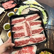 เมนูของร้าน ตั้งหยู่ (Tang Yuu)  บรรทัดทอง