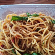 เมนูของร้าน ก็เพราะกะเพรา หนองแขม