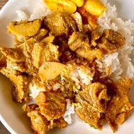 ก๋วยเตี๋ยวต้มยำมะนาวสด มาดามยุม (ซอยหัวหลางเจ้าเก่า)