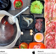 Shabubomb  (ชาบู ข้าวหน้าเนื้อพ่นไฟ) รามคำแหง