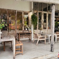 Wood Cafe ลาดพร้าววังหิน 48