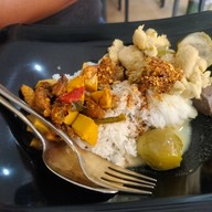 บาร์ขนมจีนบุฟเฟ่ต์ ถนนกาญจนาภิเษก