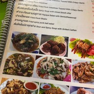 ส้มตำสะพานลอย