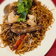 Xin Tian Di Crowne Plaza Bangkok Lumpini Park